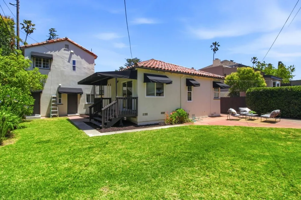 1114 Palm Ave, San Mateo, CA 94401