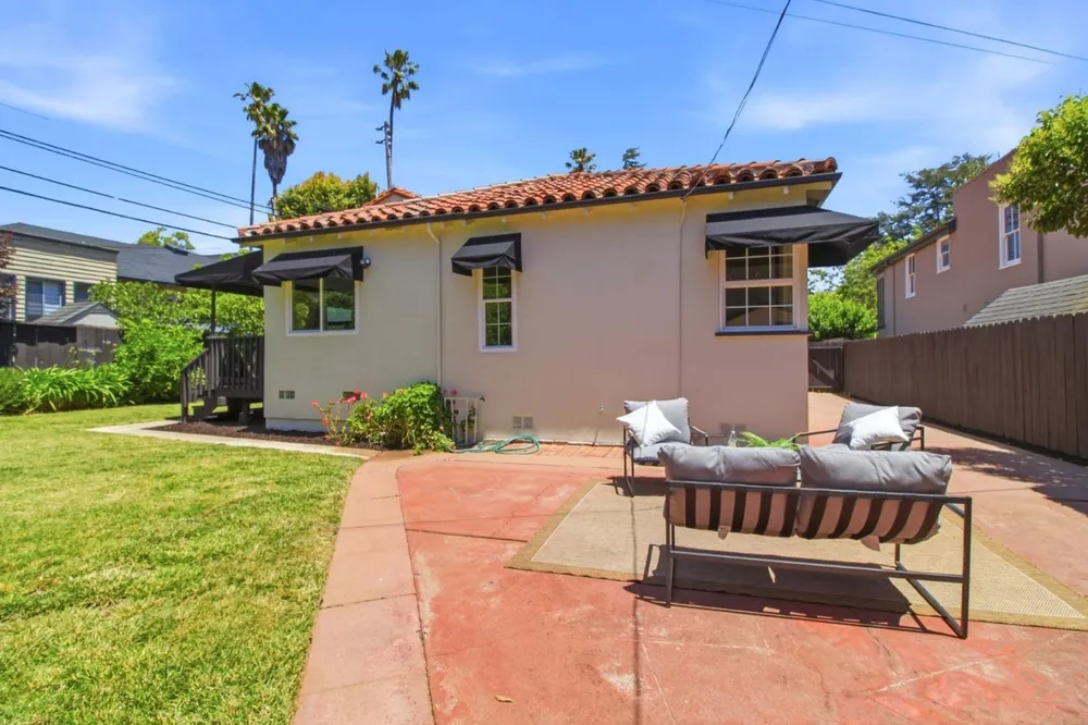 1114 Palm Ave, San Mateo, CA 94401
