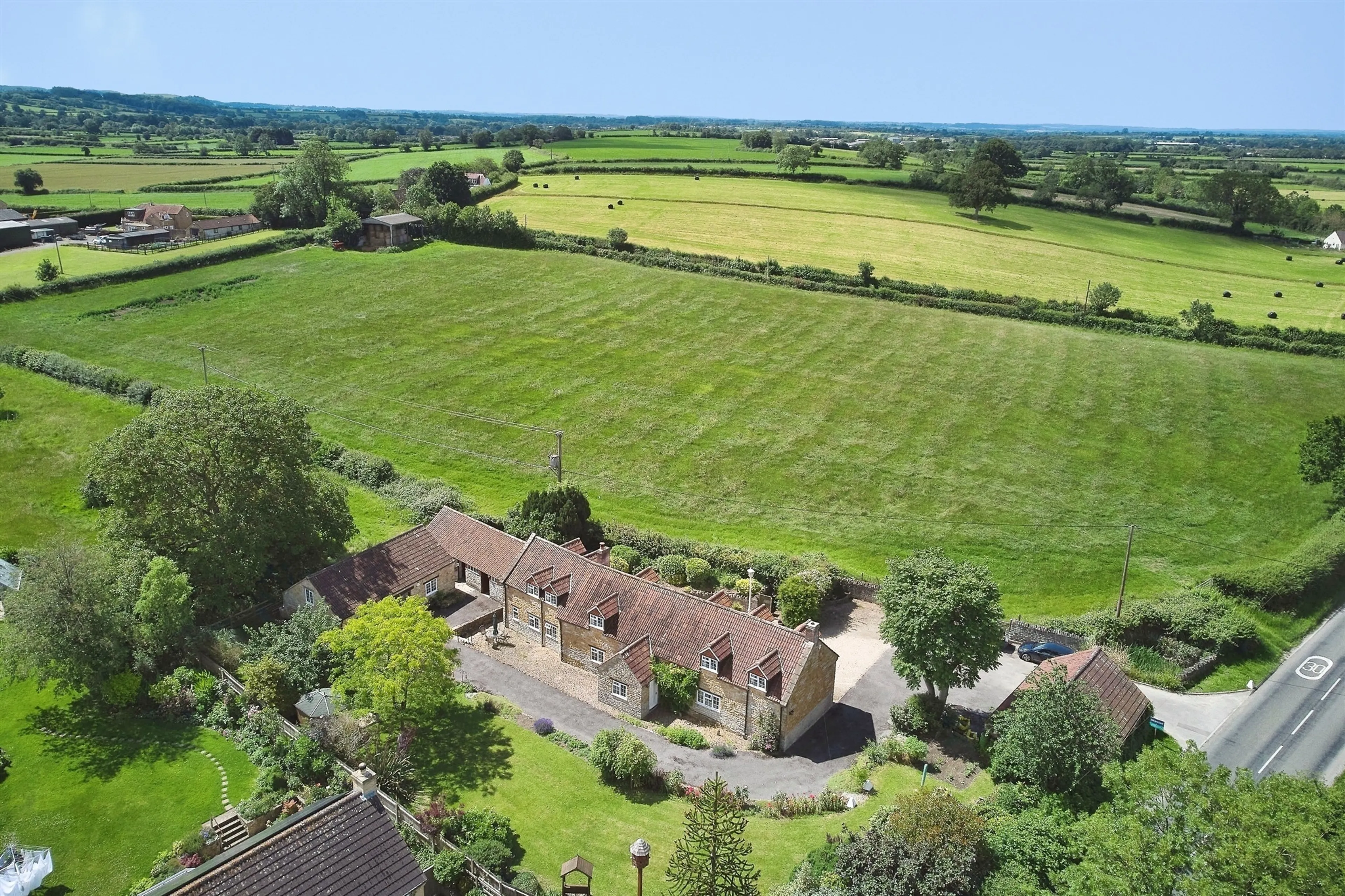 Property photo 0