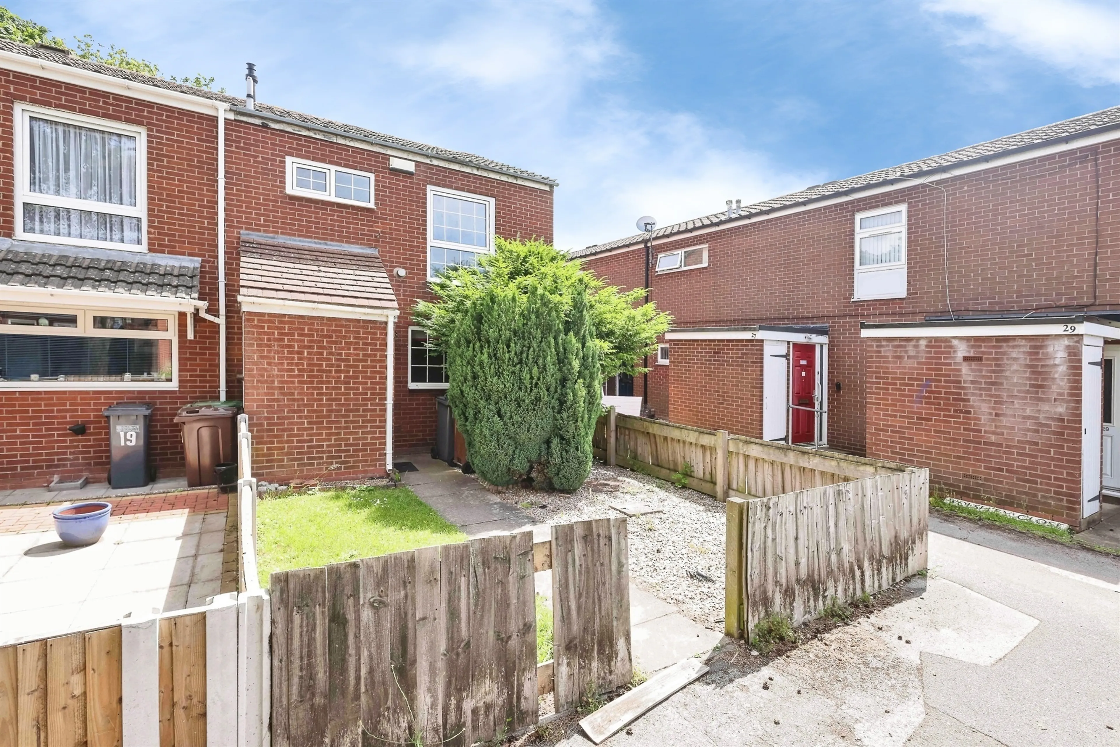 Property photo 0