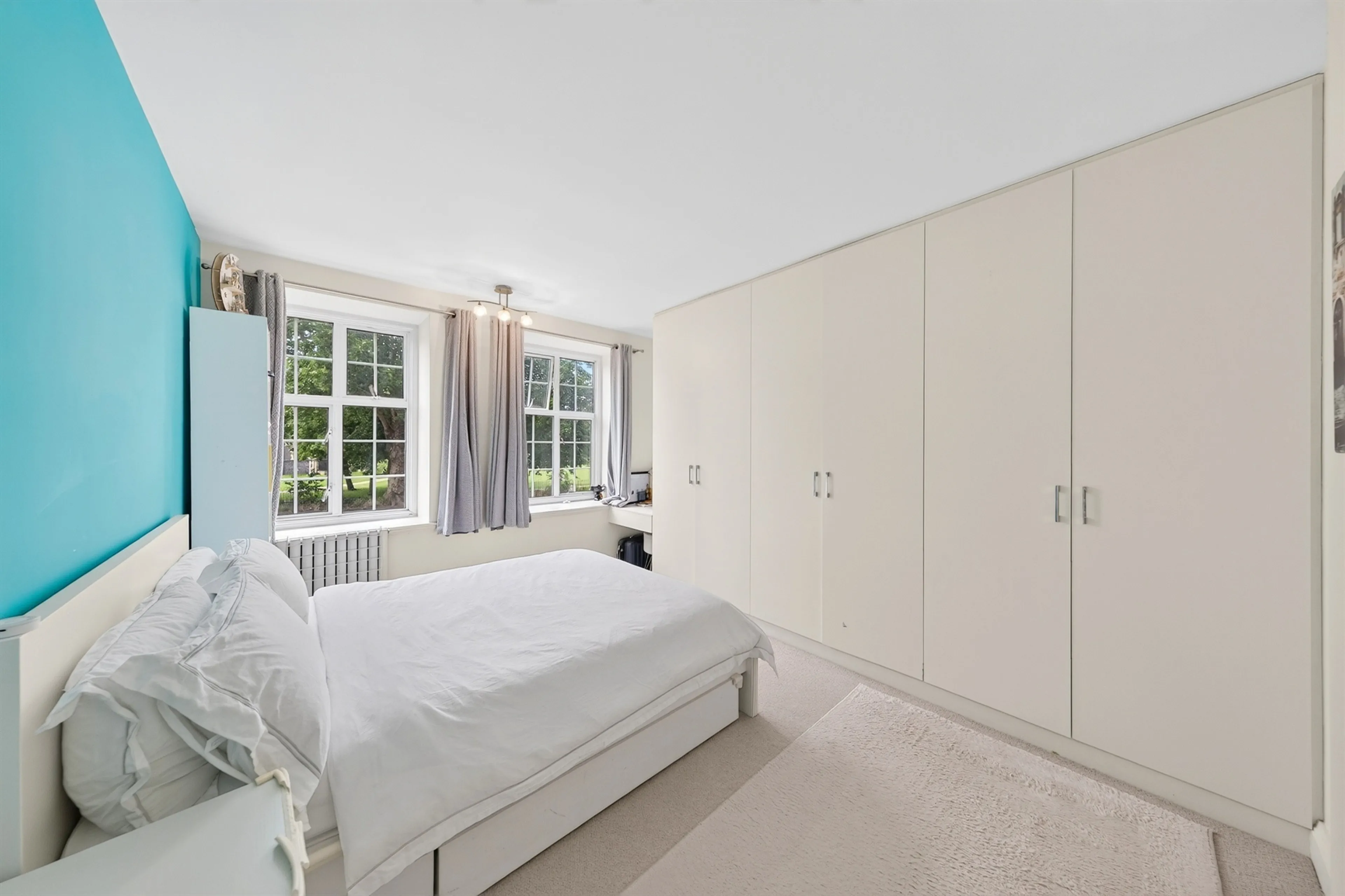 Property at Heathfield Terrace, Chiswick, London