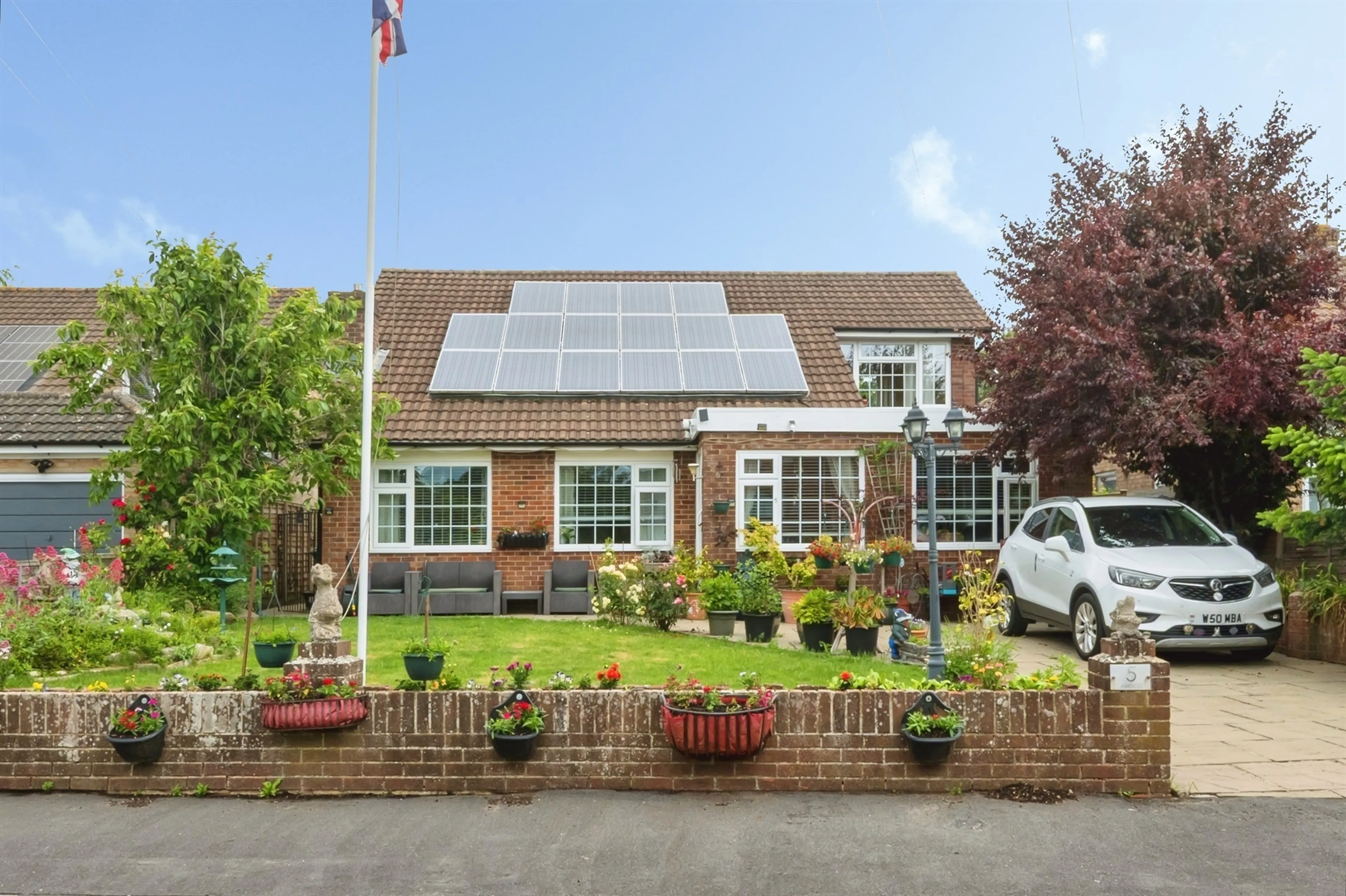 Property photo 0