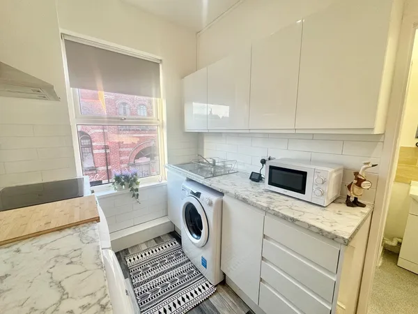 Alderson Road, L15