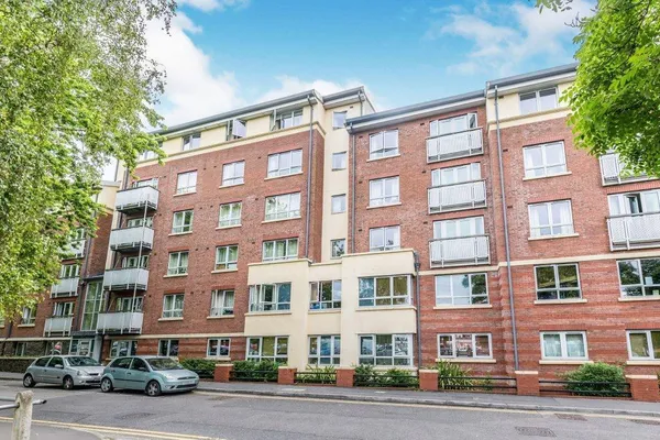 St. Peters Court, Bedminster, BS3