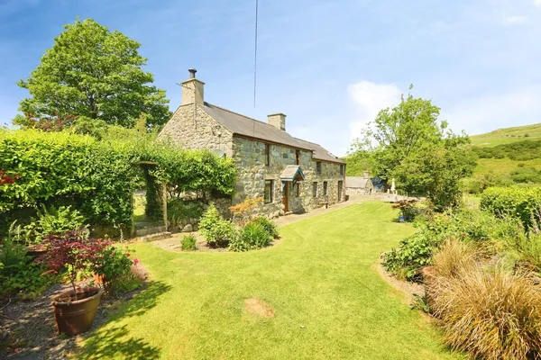 Llangybi, Pwllheli, Gwynedd, LL53