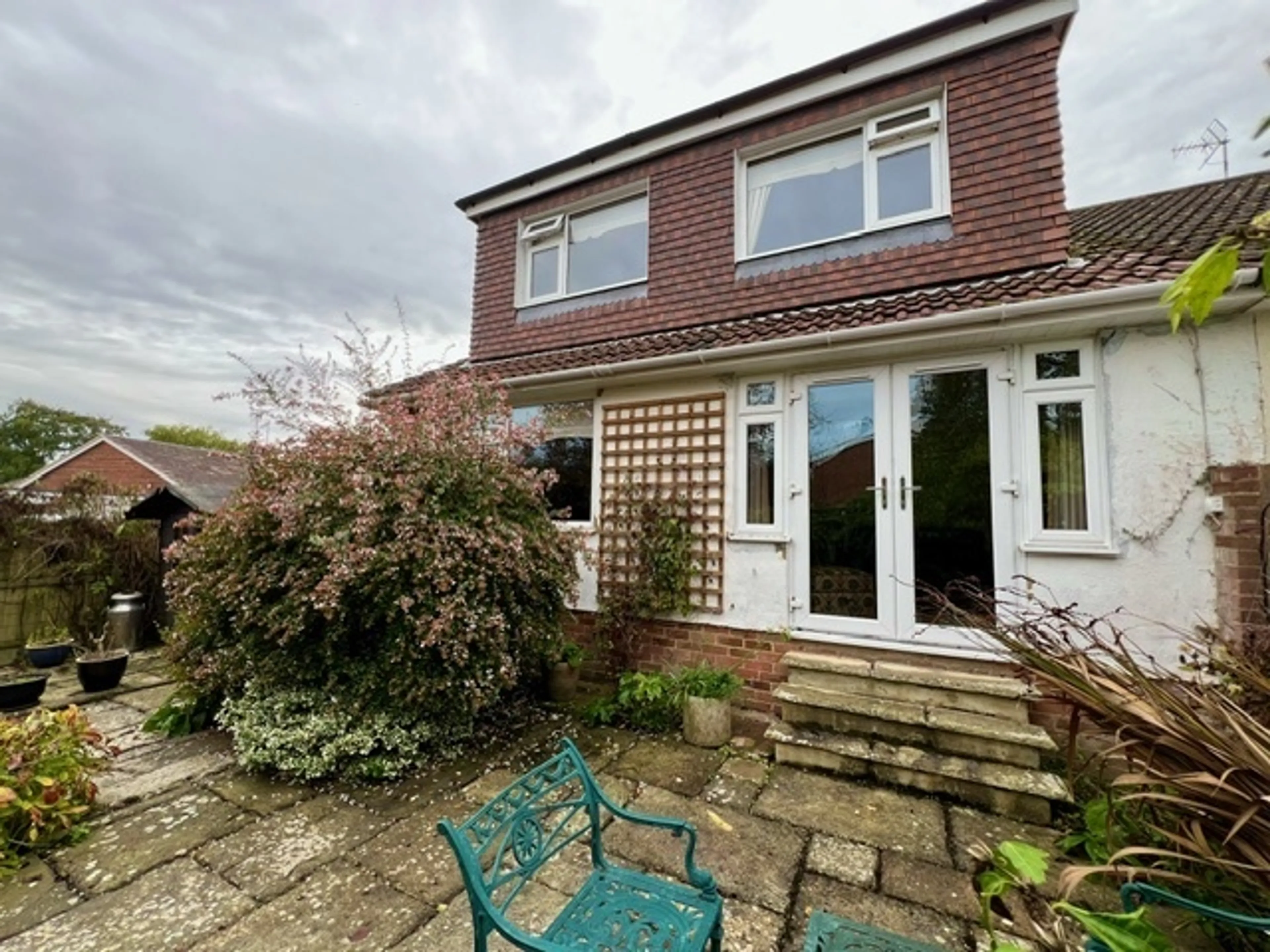 Property photo 0