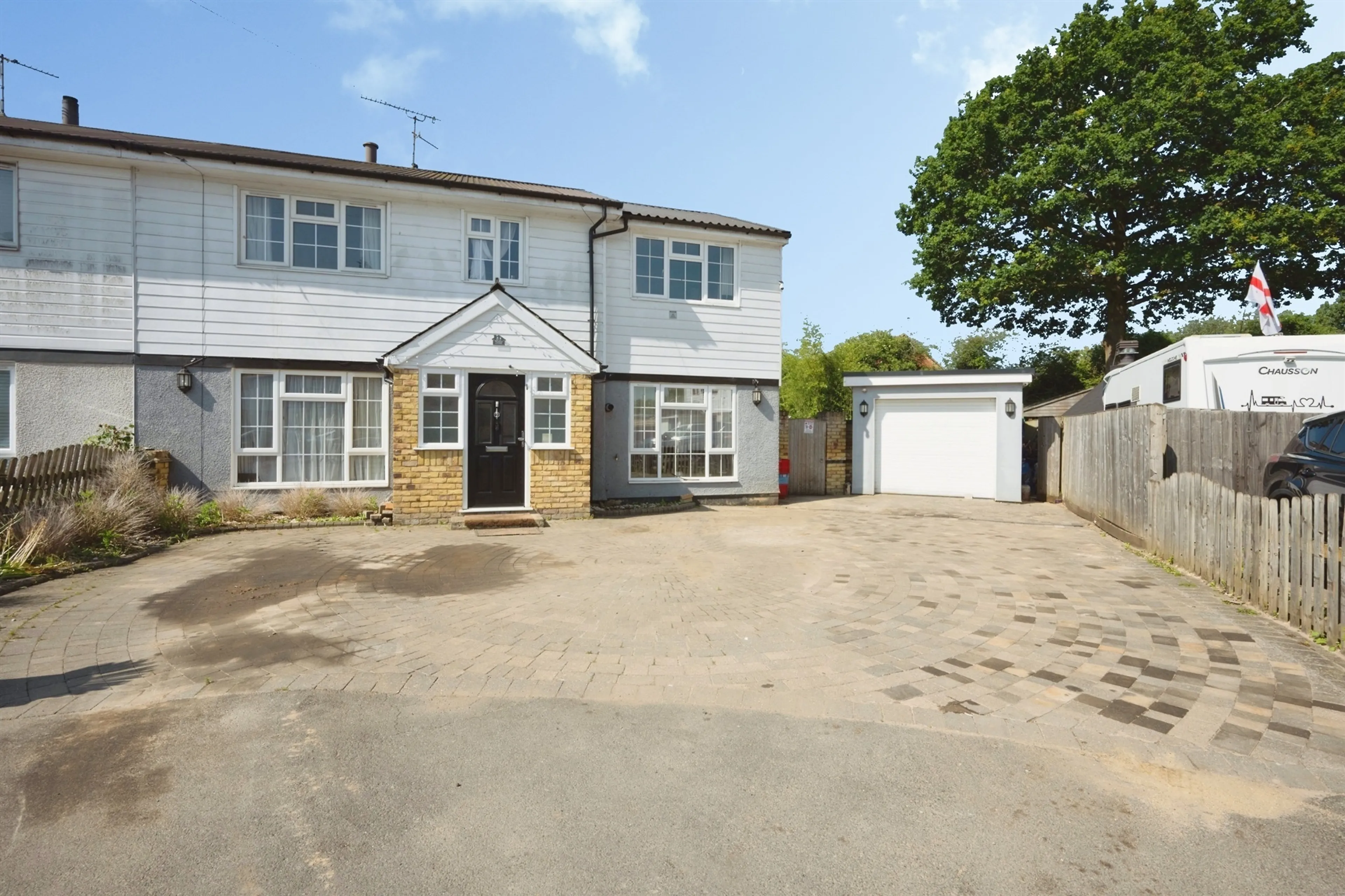 Property photo 0