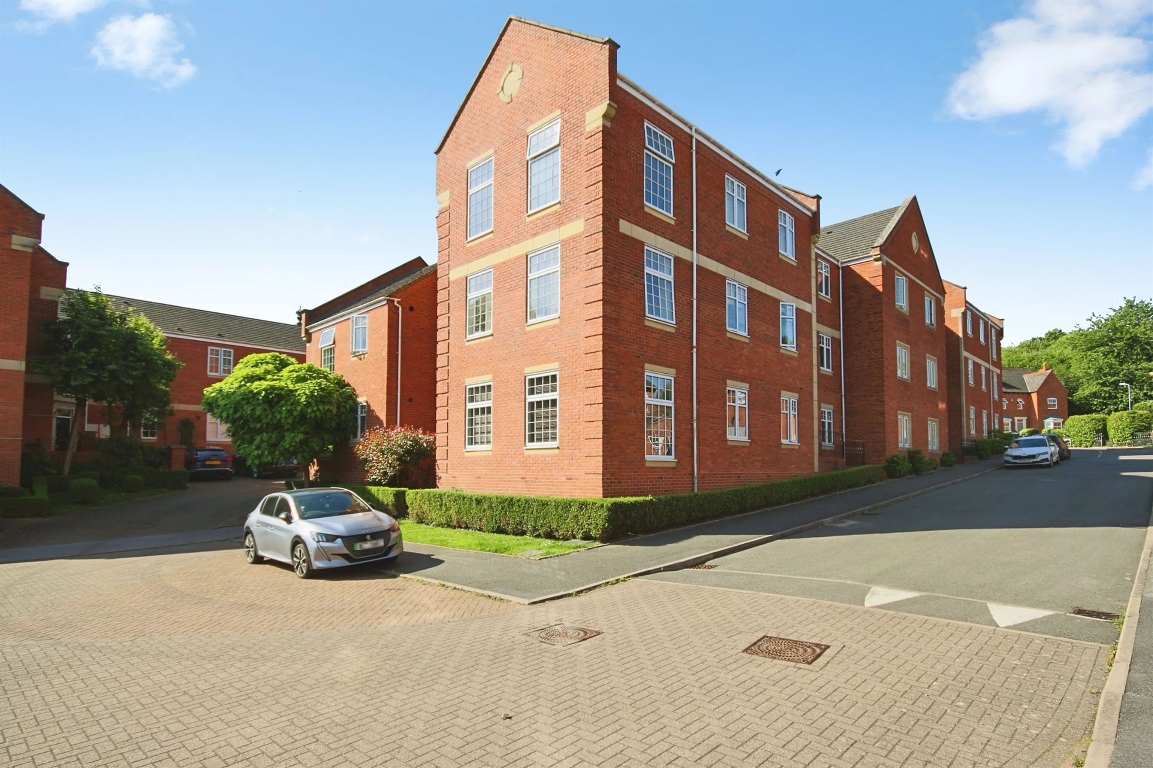 Property photo 0