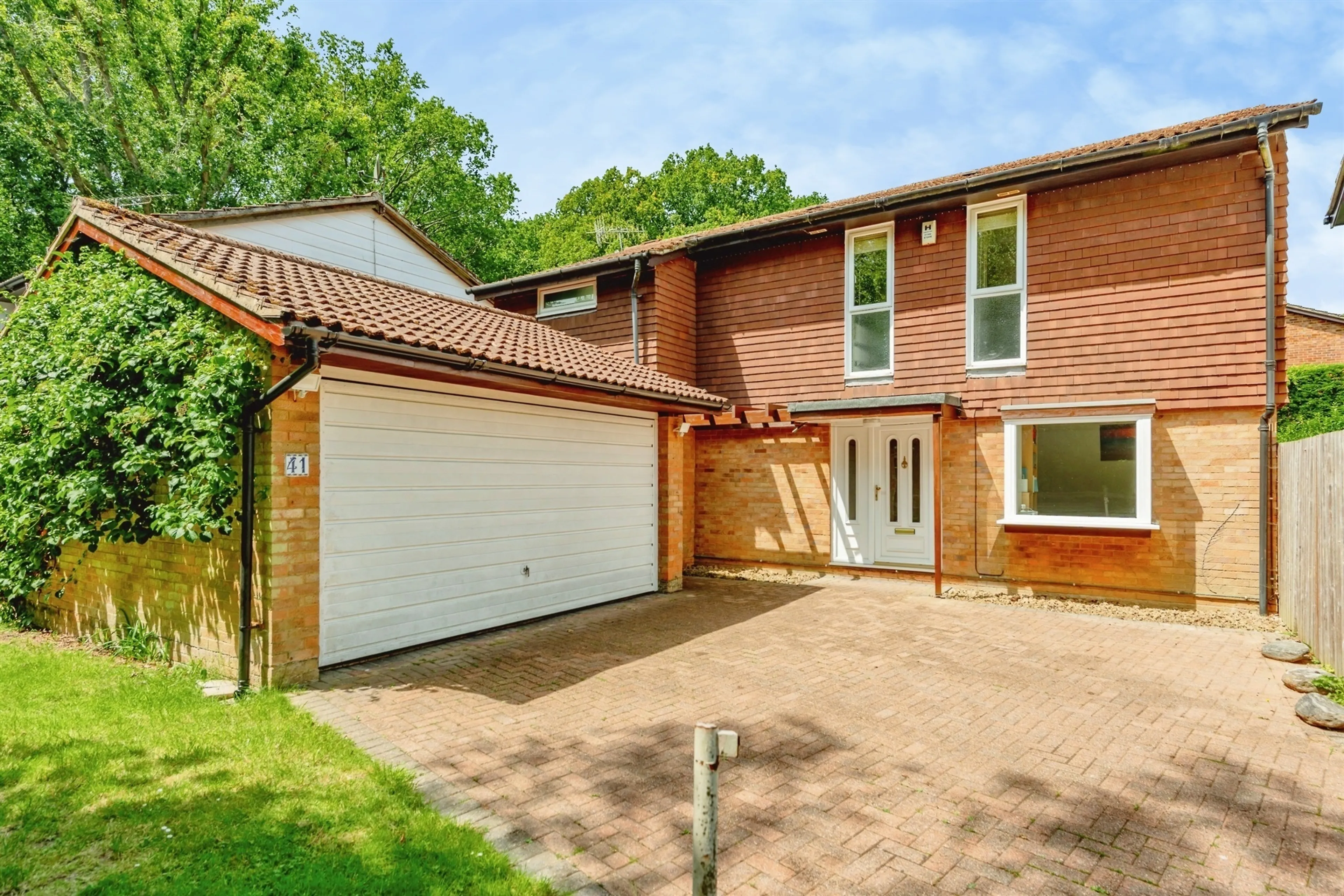 Property photo 0