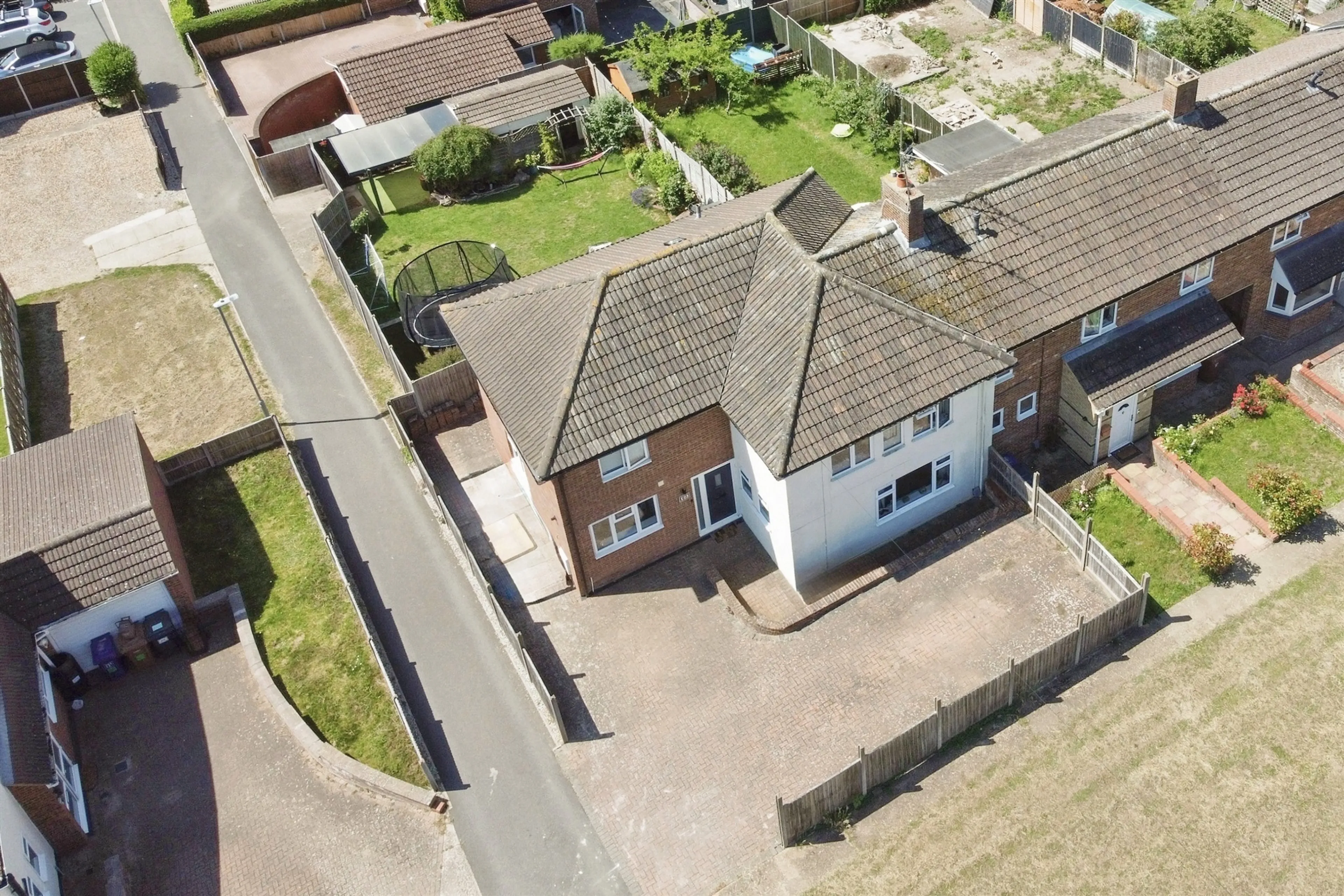 Property photo 0