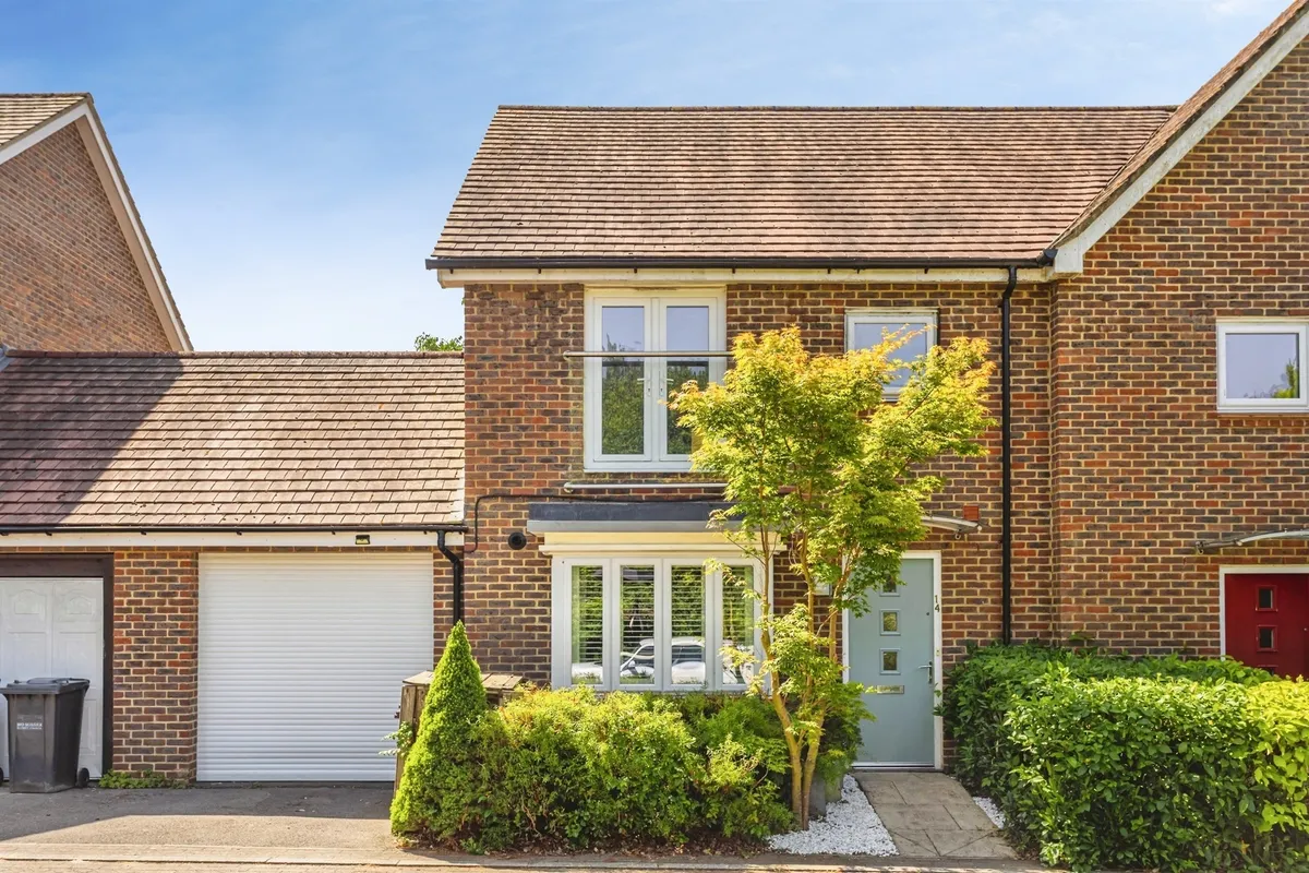 Goldfinch Road, Burgess Hill