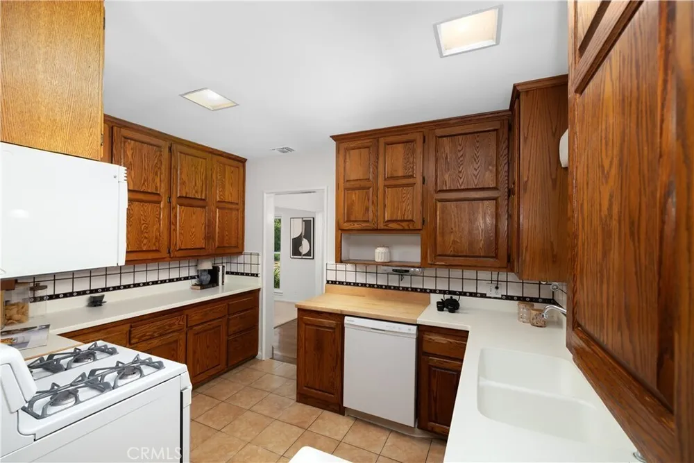 166 W Las Flores Ave, Arcadia, CA 91007