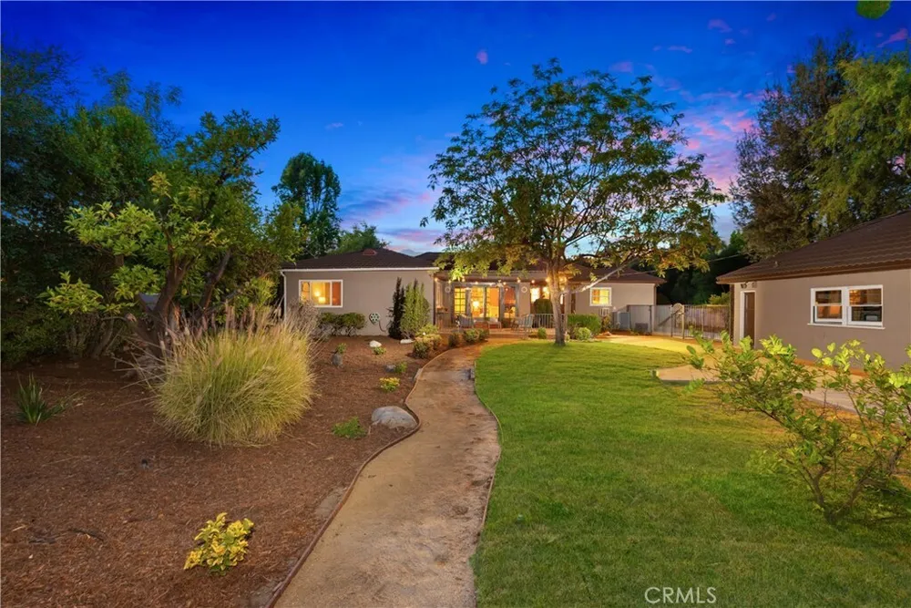 166 W Las Flores Ave, Arcadia, CA 91007