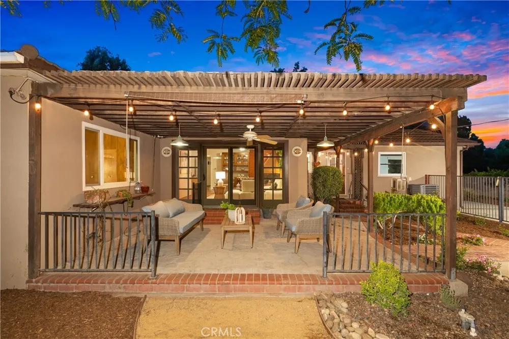 166 W Las Flores Ave, Arcadia, CA 91007