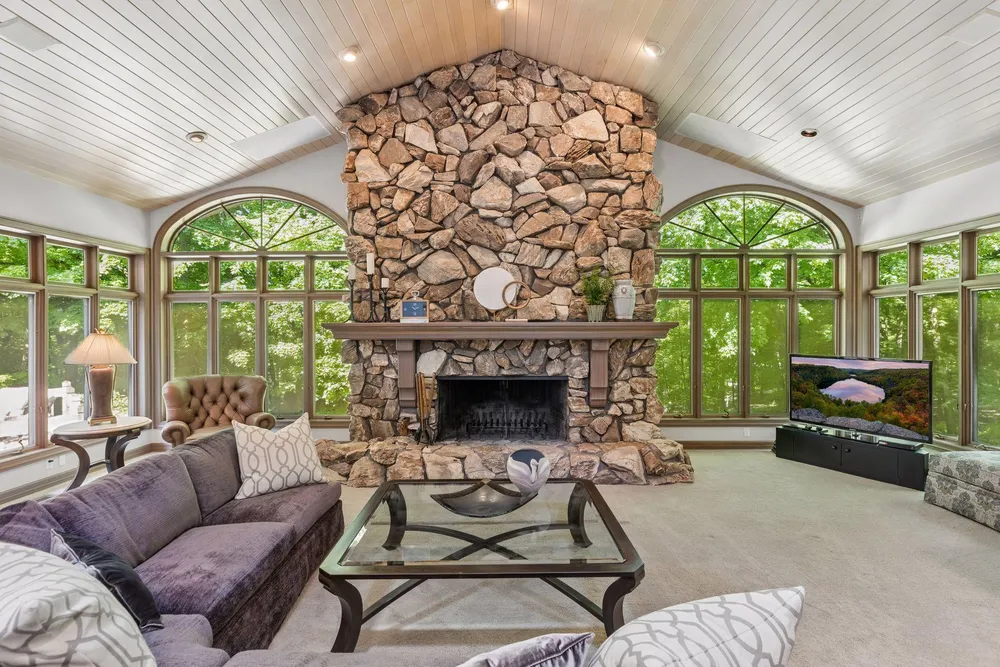 1420 TAMARACK DRIVE, Medina, MN 55356