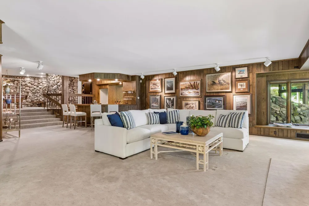 1420 TAMARACK DRIVE, Medina, MN 55356