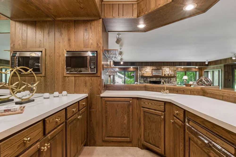 1420 TAMARACK DRIVE, Medina, MN 55356
