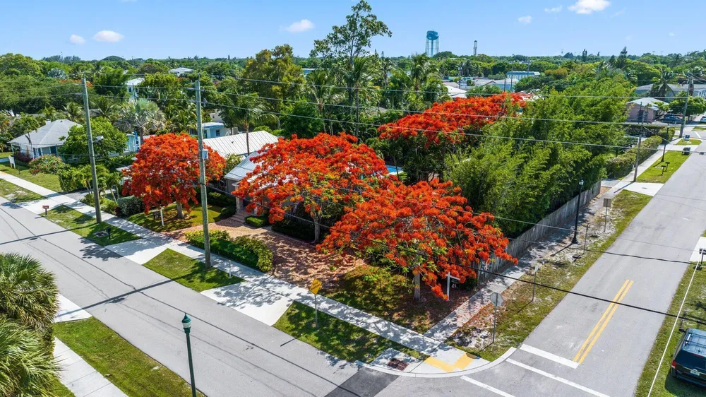 304 SE 4th Ave, Delray Beach, FL 33483