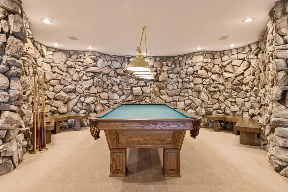 1420 TAMARACK DRIVE, Medina, MN 55356