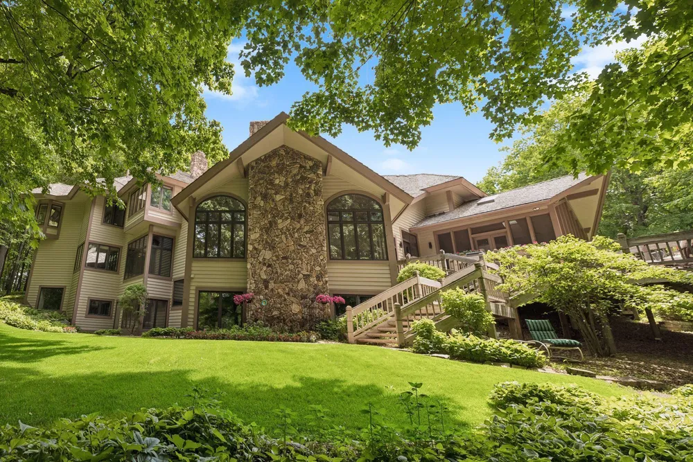 1420 TAMARACK DRIVE, Medina, MN 55356