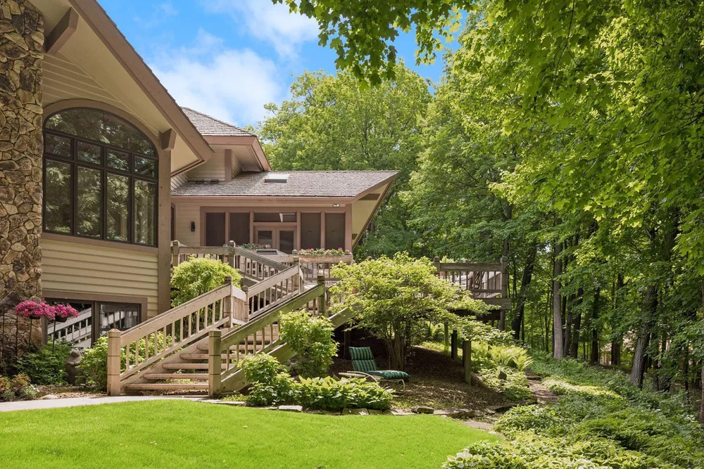 1420 TAMARACK DRIVE, Medina, MN 55356