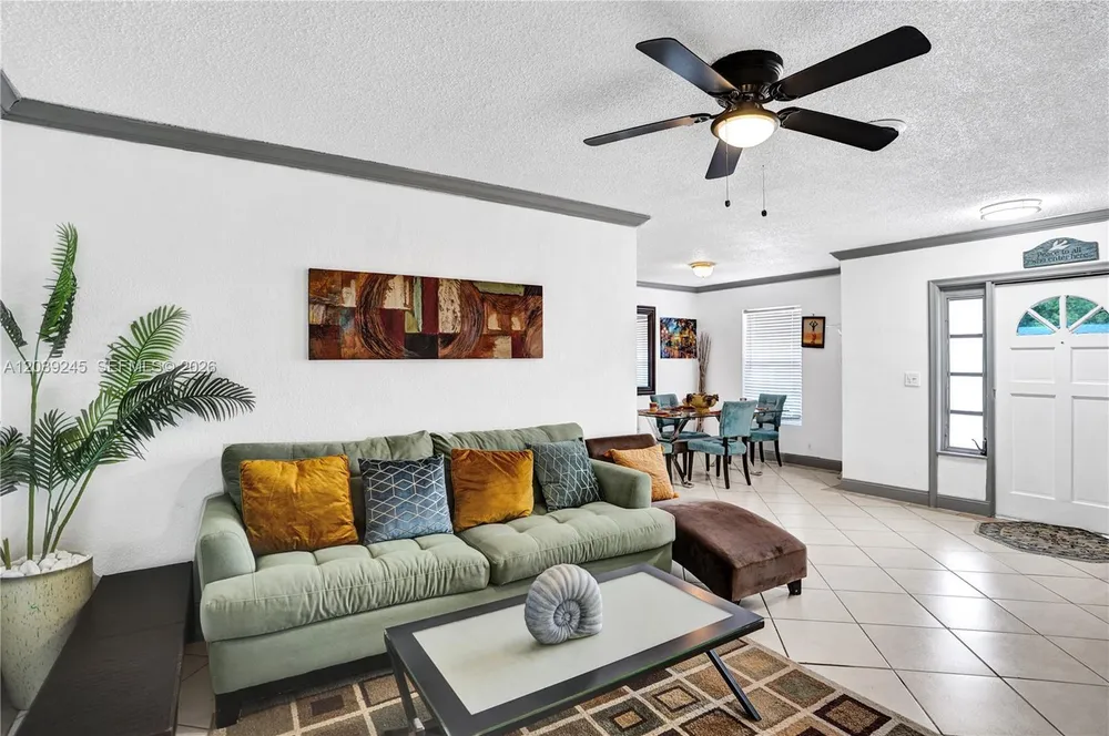 6280 SW 8th Pl, North Lauderdale, FL 33068