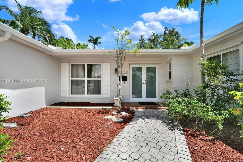 10435 SW 96th St, Miami, FL 33176