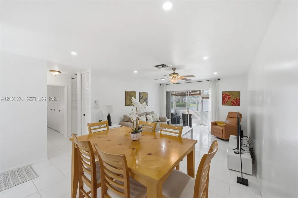 2894 Crosley Dr E, West Palm Beach, FL 33415