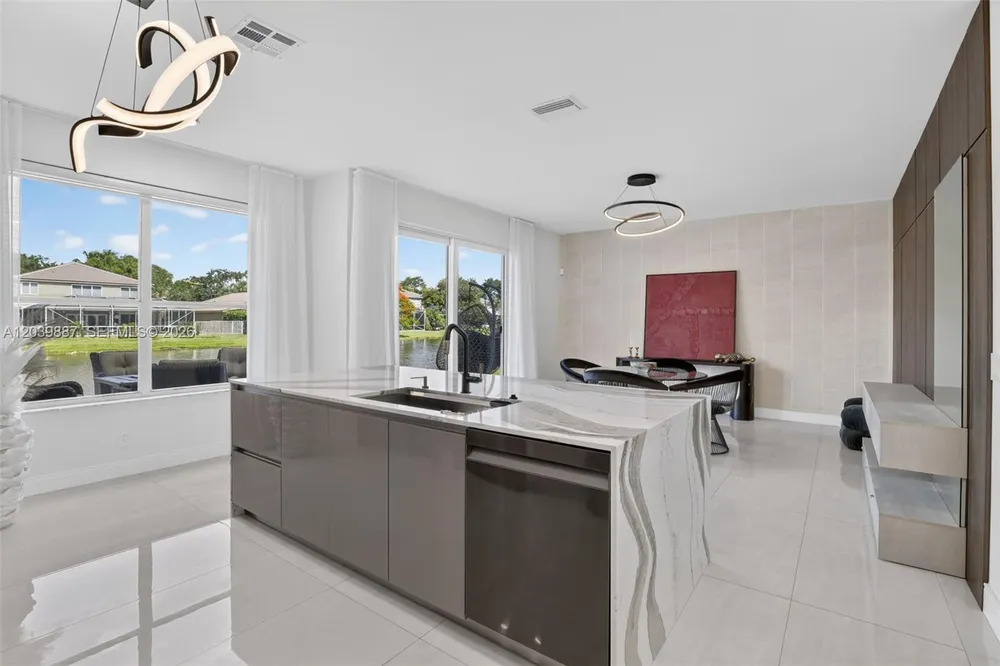 16233 Opal Creek Dr, Weston, FL 33331