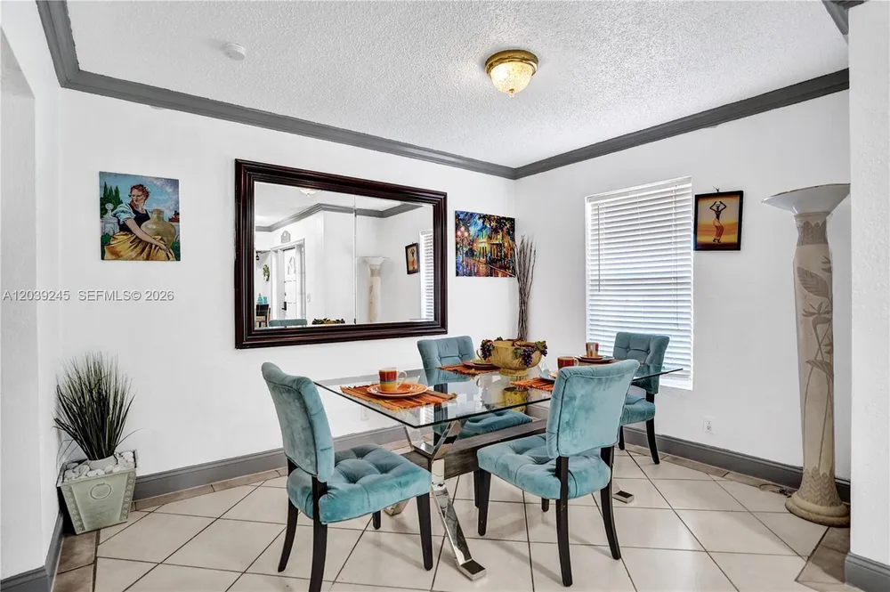 6280 SW 8th Pl, North Lauderdale, FL 33068