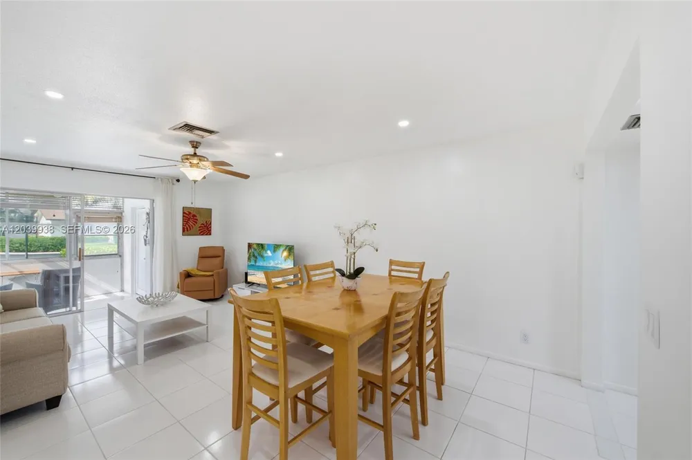2894 Crosley Dr E, West Palm Beach, FL 33415