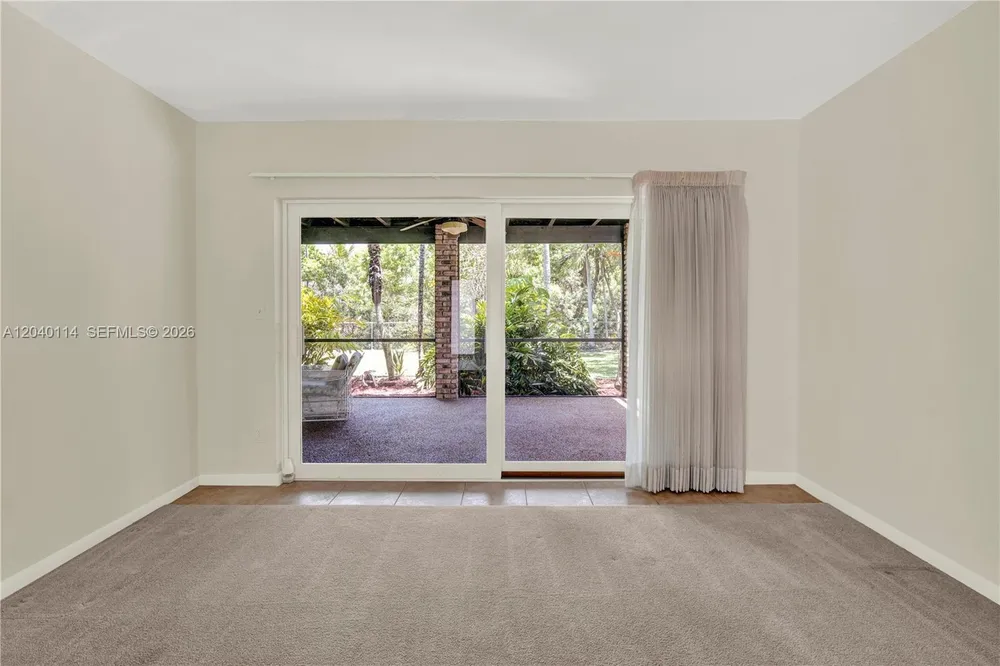 10435 SW 96th St, Miami, FL 33176