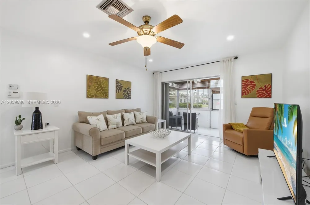 2894 Crosley Dr E, West Palm Beach, FL 33415