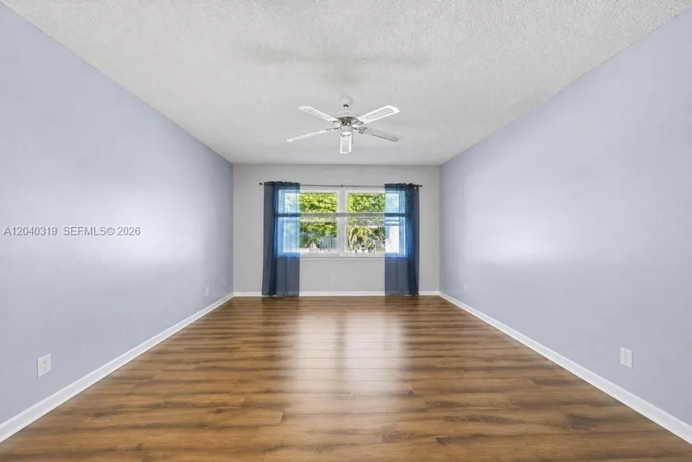 860 SE 6th Ave, Deerfield Beach, FL 33441
