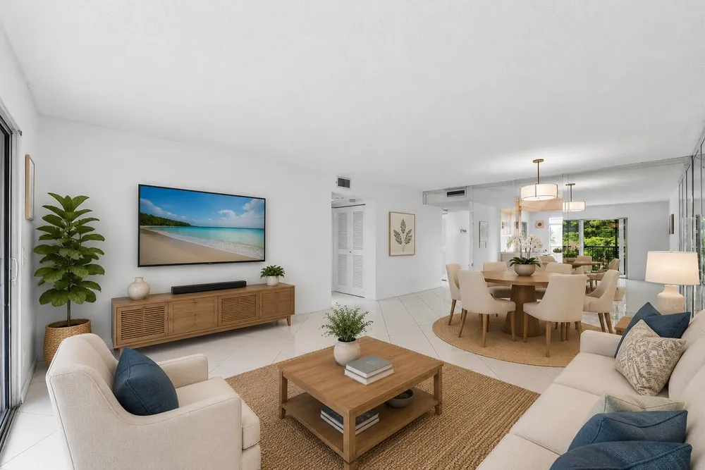 7301 Amberly Ln, Delray Beach, FL 33446