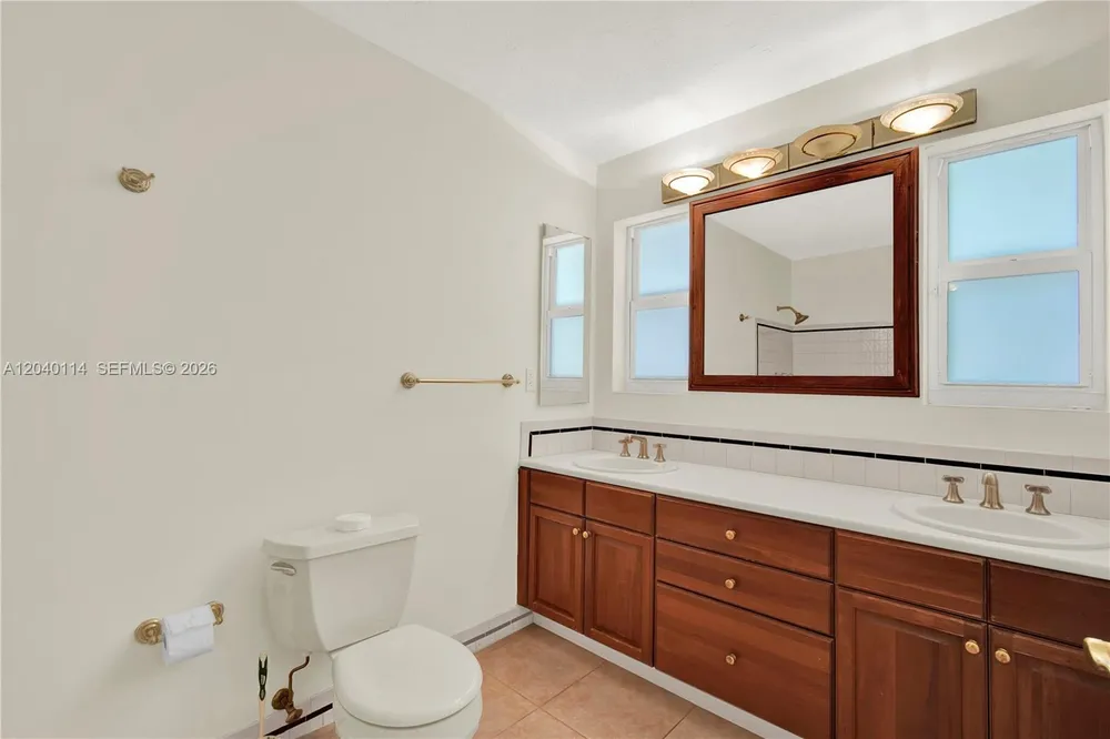 10435 SW 96th St, Miami, FL 33176