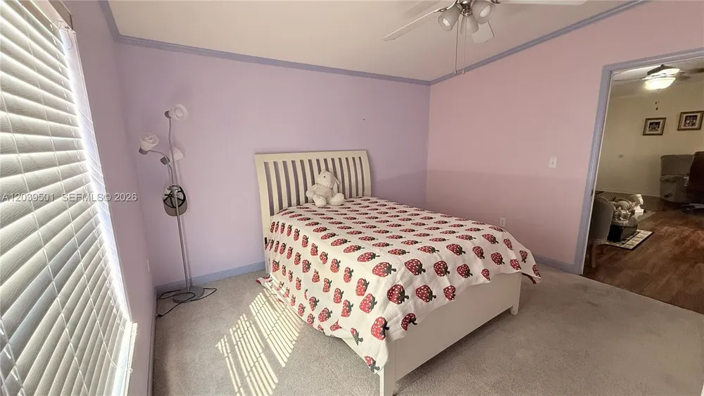 8631 SW 18th Pl, Davie, FL 33324