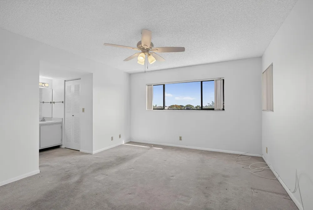 5340 Las Verdes Circle, Delray Beach, FL 33484