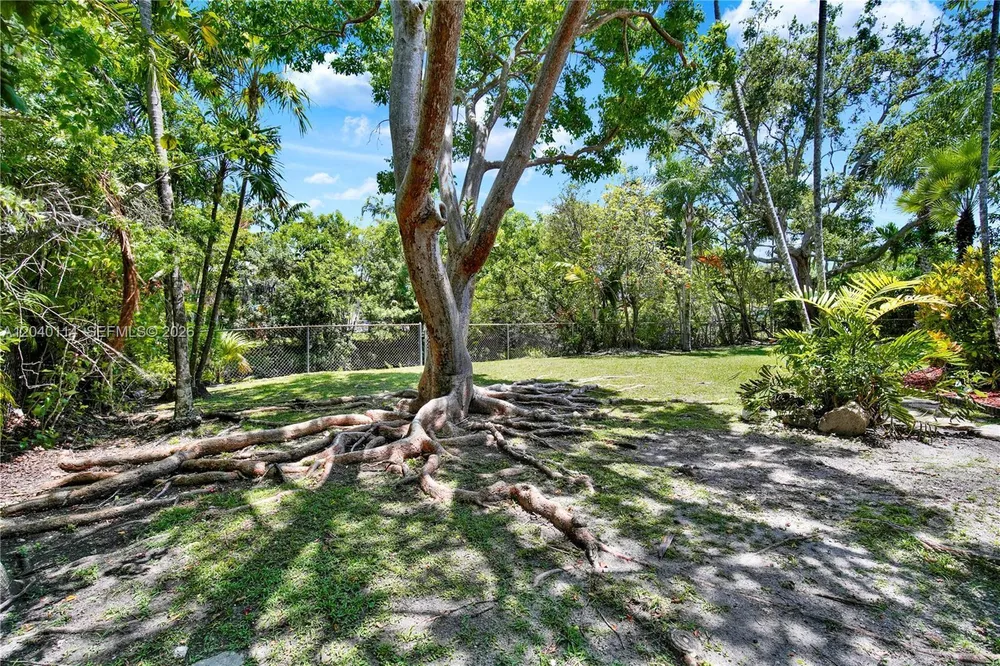 10435 SW 96th St, Miami, FL 33176