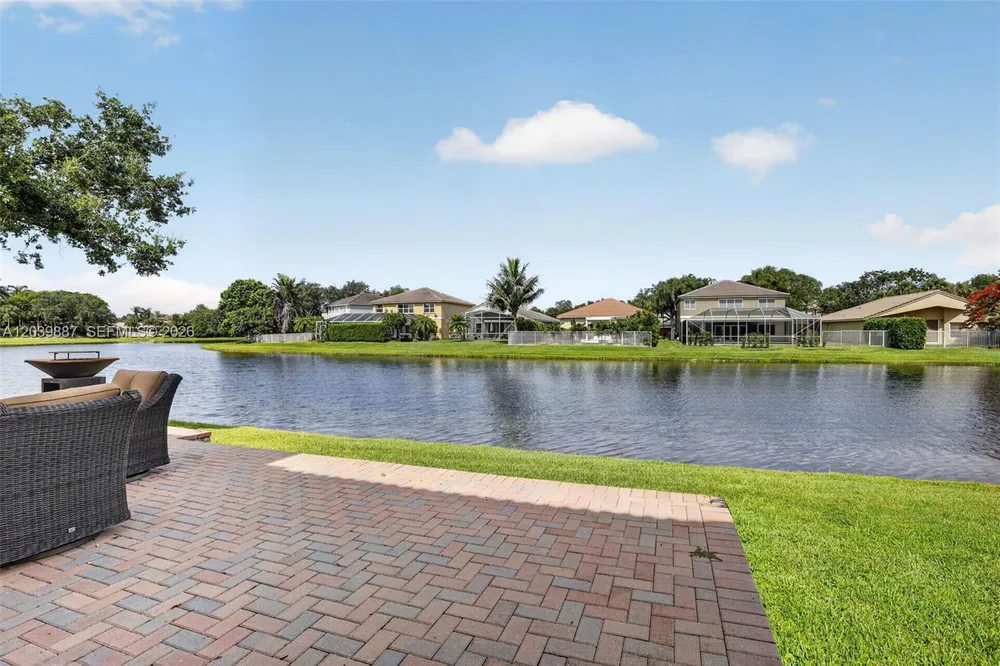 16233 Opal Creek Dr, Weston, FL 33331
