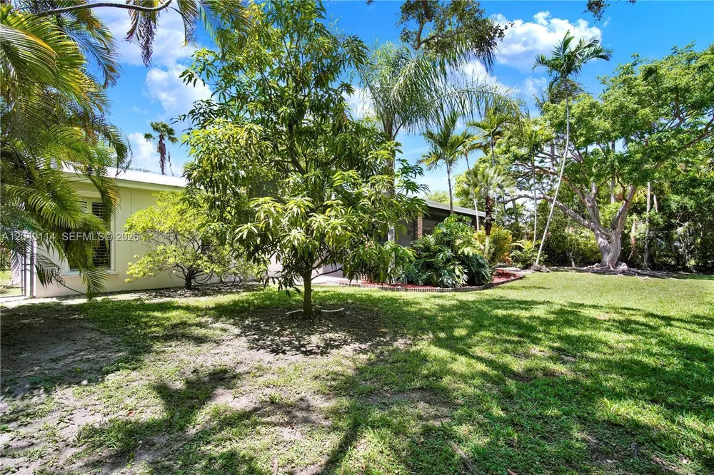10435 SW 96th St, Miami, FL 33176