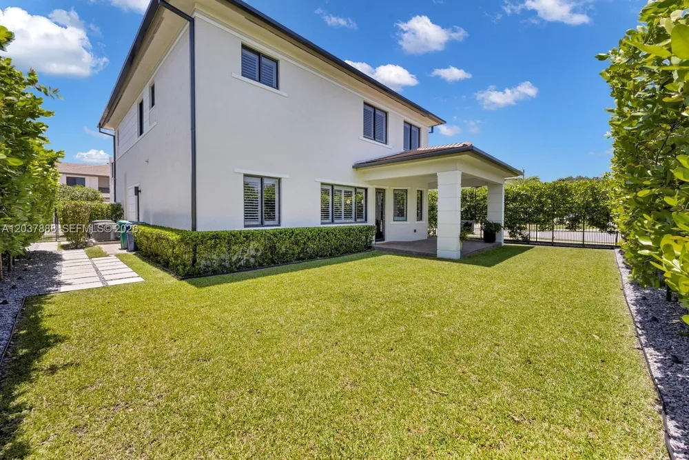 12021 SW 82nd Pl, Miami, FL 33156