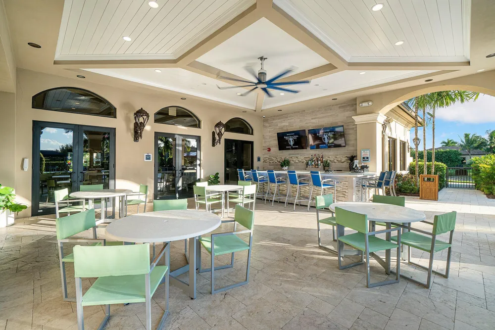 8658 Lewis River Rd, Delray Beach, FL 33446