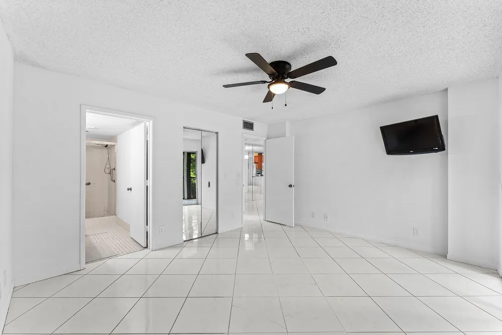 7301 Amberly Ln, Delray Beach, FL 33446