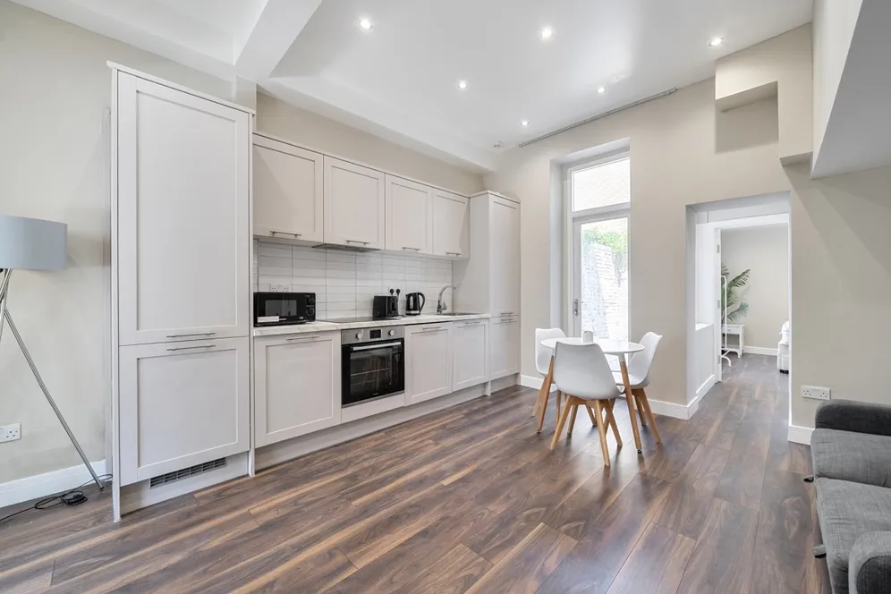 Grafton Road London NW5 photo 3