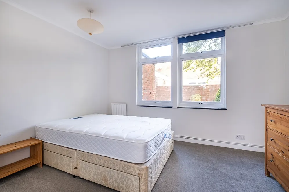 Clarence Avenue London SW4 photo 3
