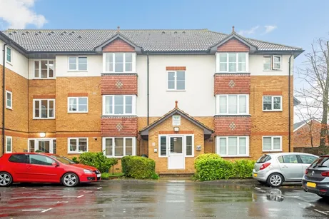 Brighton Road Addlestone KT15