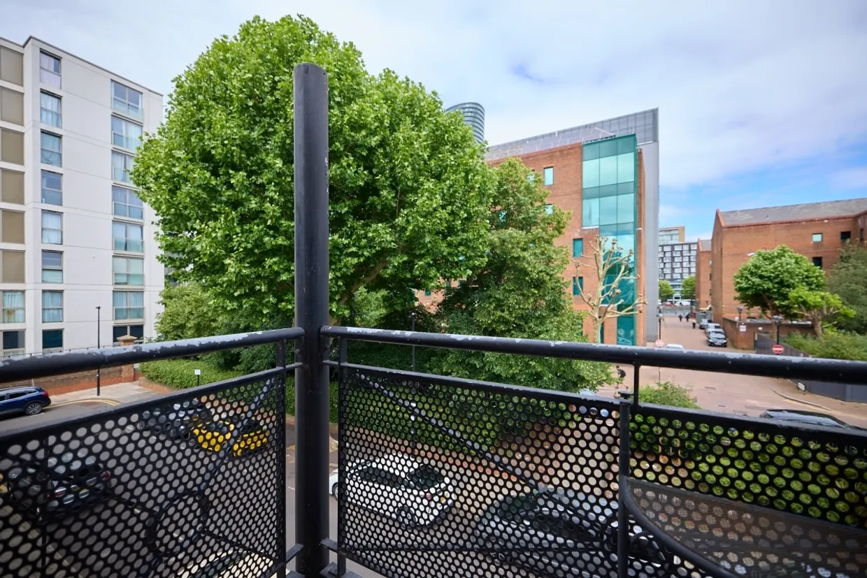 Mellish Street, E14 photo 15