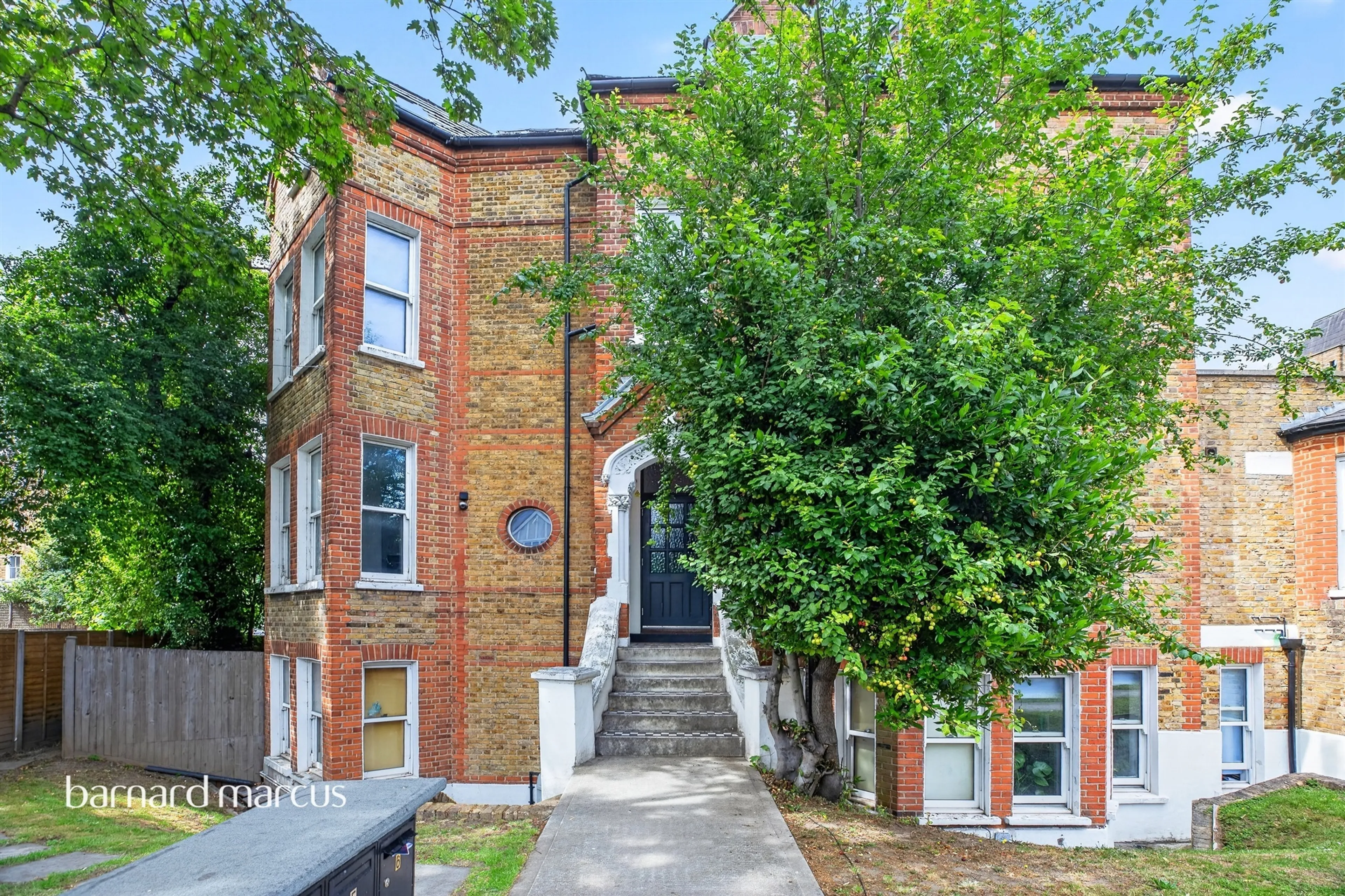 Property at Nightingale Lane, London