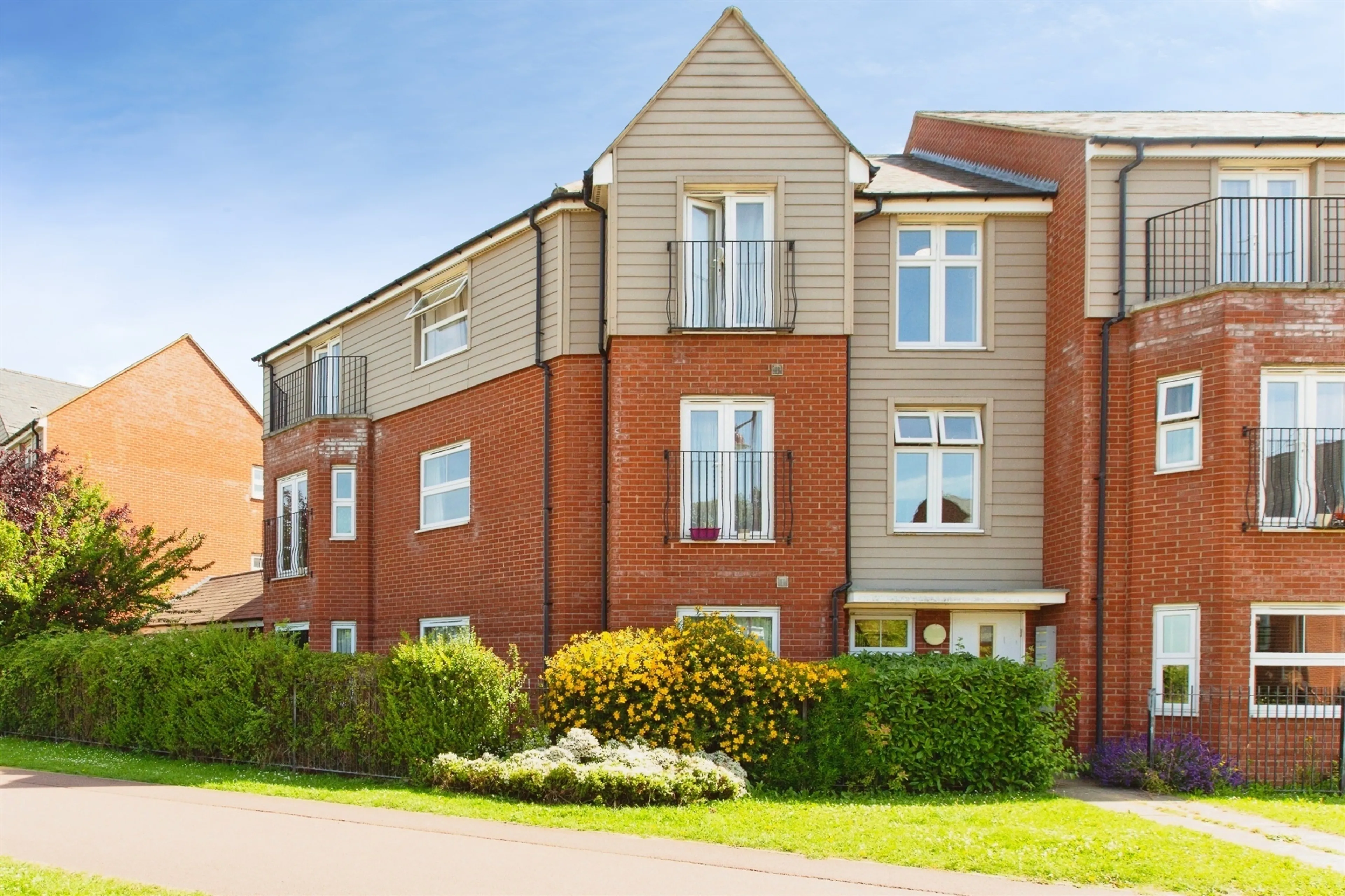 Property photo 0